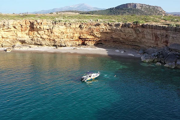 Video: Secluded beach stop near Rethymno (drone view)